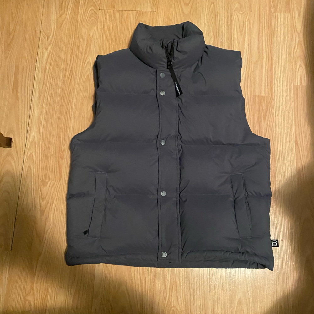 Arztia super puff  vest limited addition storm watch grey